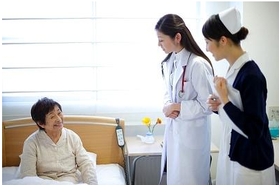 医用黄色茄子视频厂家谈中老年白癜风发病机理